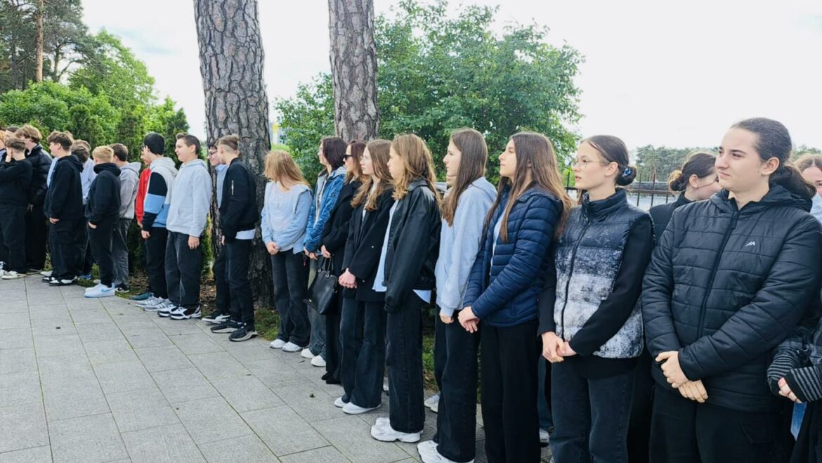 Udział uczniów klas 7 w obchodach 80. rocznicy zakończenia II wojny światowej
