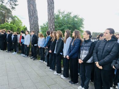 Udział uczniów klas 7 w obchodach 80. rocznicy zakończenia II wojny światowej