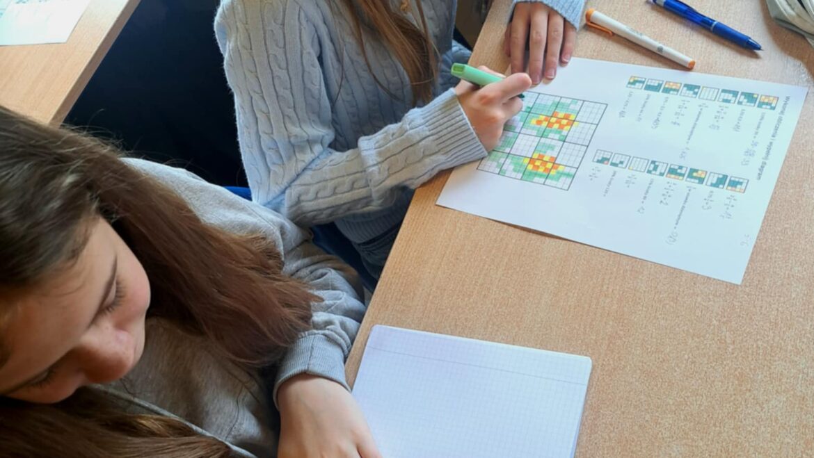 Uczniowie naszej szkoły wzięli udział w CodeWeek 2025!