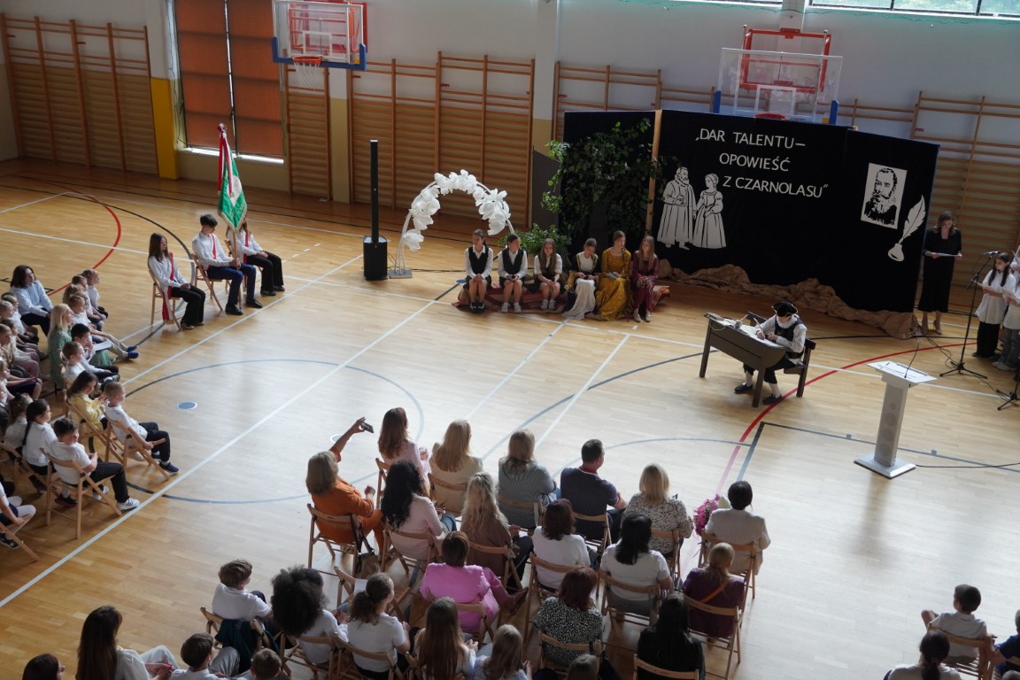 „Szkoła jest naszym paszportem na przyszłość, ponieważ jutro należy do tych, którzy przygotowują się do stawienia temu czoła”
